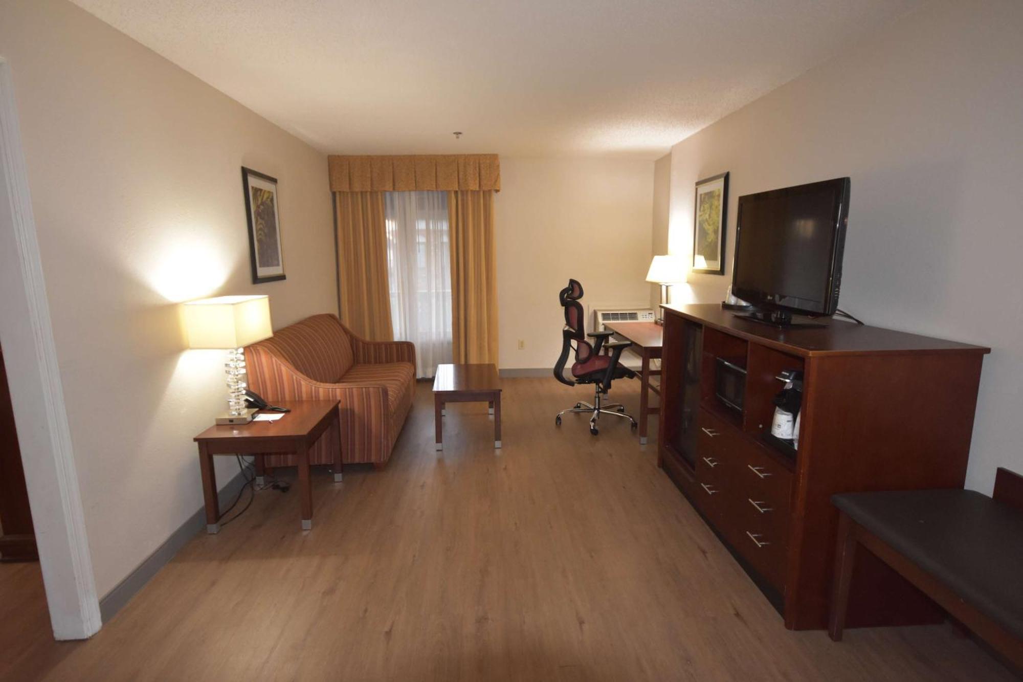 Best Western PLUS Governor's Inn Richmond Midlothian Exterior foto