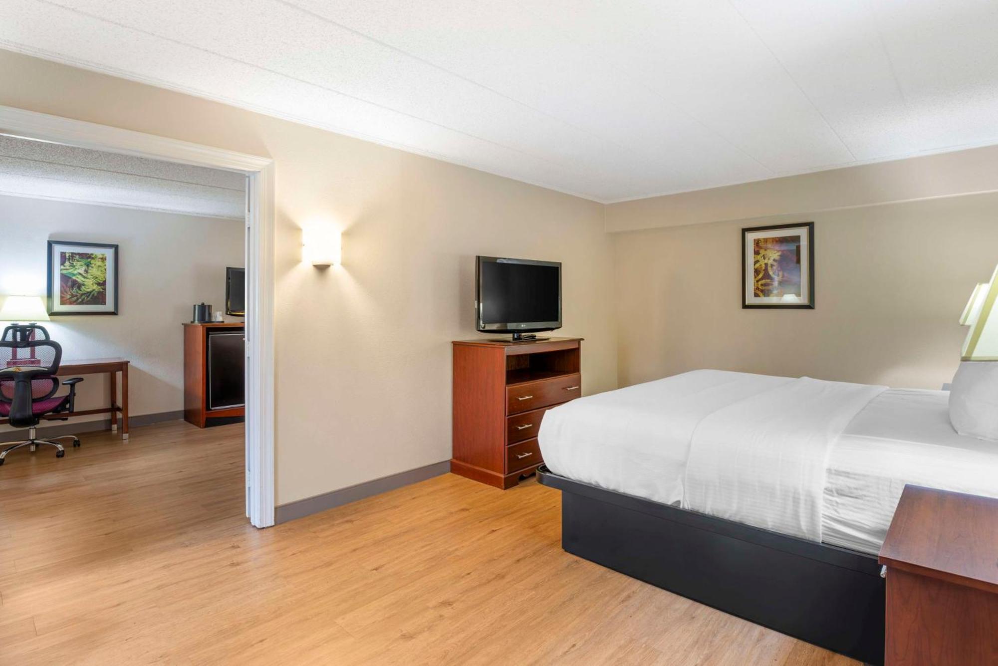 Best Western PLUS Governor's Inn Richmond Midlothian Exterior foto