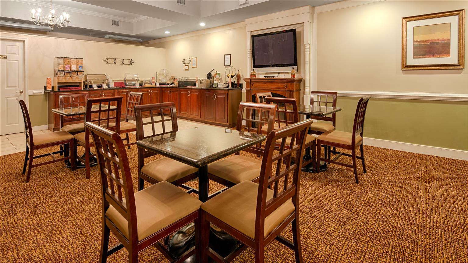 Best Western PLUS Governor's Inn Richmond Midlothian Exterior foto